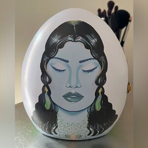 DRUNK ELEPHANT "About Face" COLLECTIBLE TIN CONTAINER ❤️